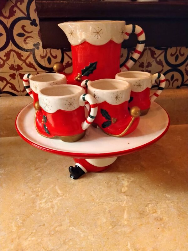 Santa Boot Hot Chocolate Set - Image 4